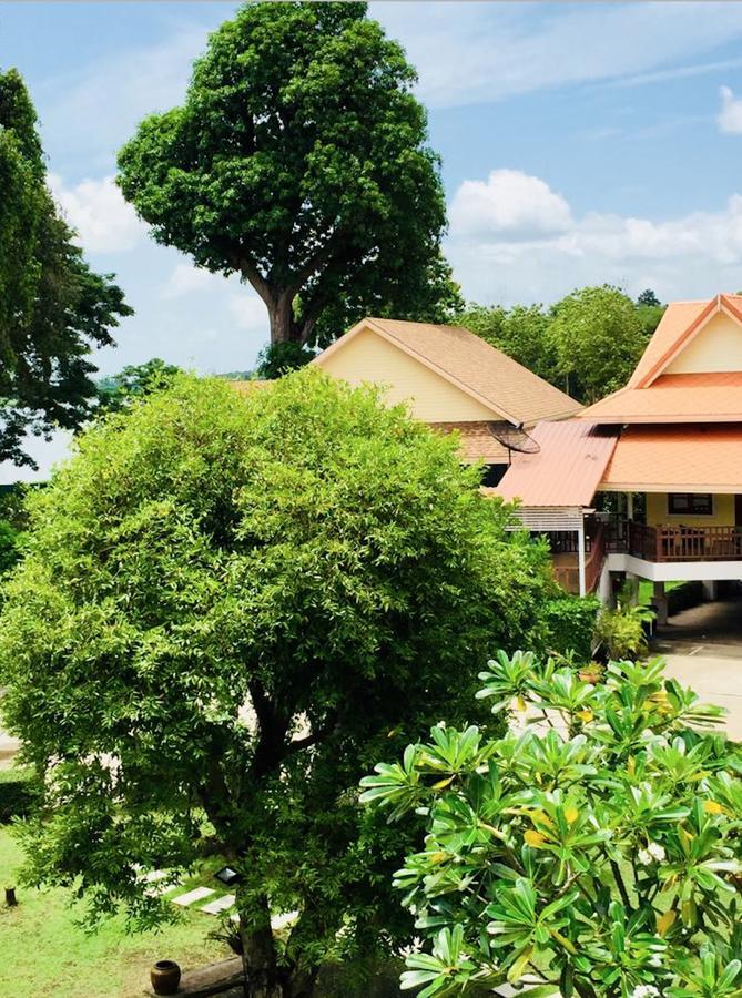 Maeping Mango Riverside Resort Kamphaeng Phet Dış mekan fotoğraf